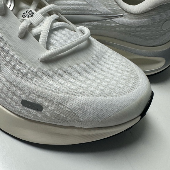 Nike Womens Journey Run White Running Shoes Size 8 Medium (B, M) - Picture 7 of 9